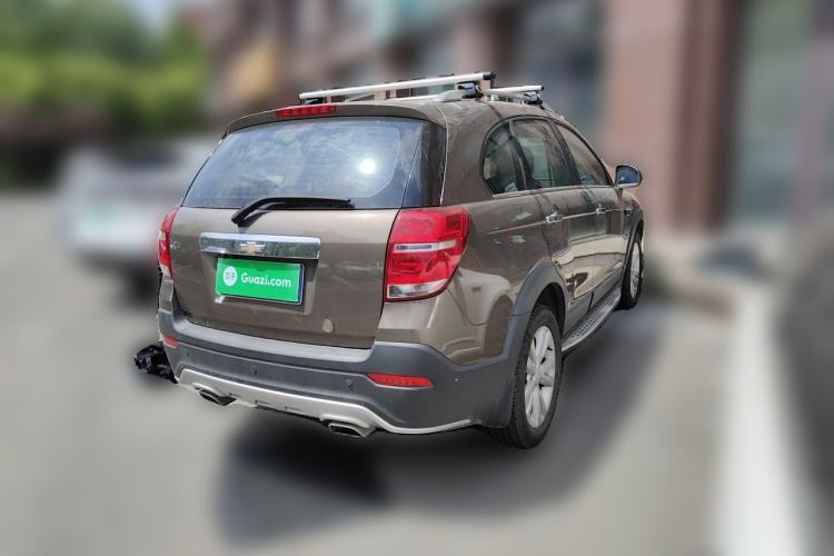 Used Chevrolet Captiva 2017 2.4L 4x4 Flagship Edition 7-Seater Rear Right 45 Deg