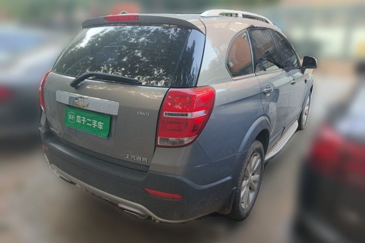Used Chevrolet Captiva 2017 2.4L 4x4 Flagship Edition 7-Seater Rear Right 45 Deg