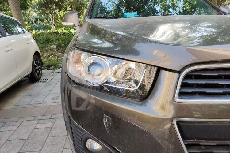 Used Chevrolet Captiva 2017 2.4L 4x4 Flagship Edition 7-Seater Right Front Headlight