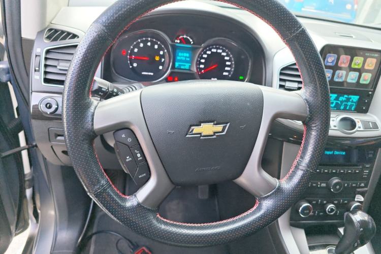 Used Chevrolet Captiva 2017 2.4L Two-Wheel Drive Luxury Edition 7 Seats Steering Wheel