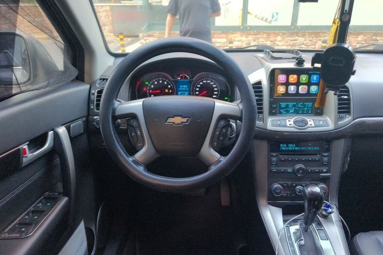 Used Chevrolet Captiva 2017 2.4L 4x4 Flagship Edition 7-Seater Steering Wheel