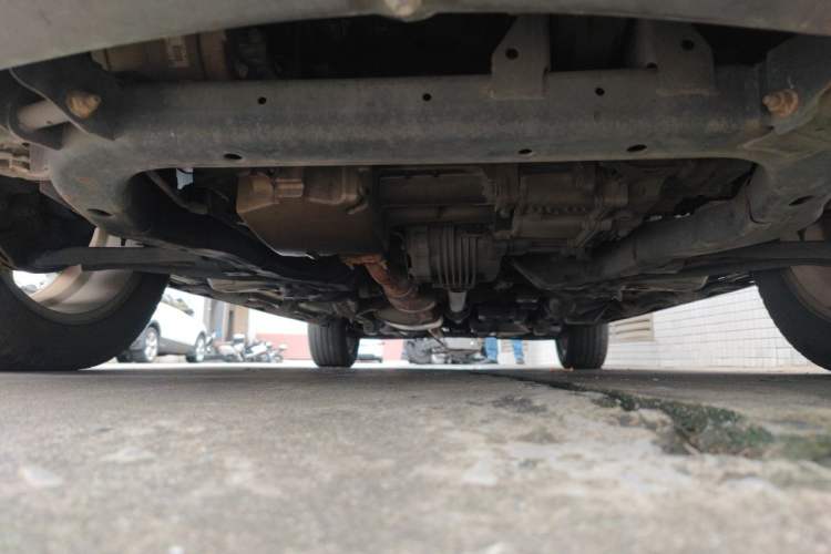 Used Chevrolet Captiva 2017 2.4L 4x4 Flagship Edition 7-Seater Chassis Front