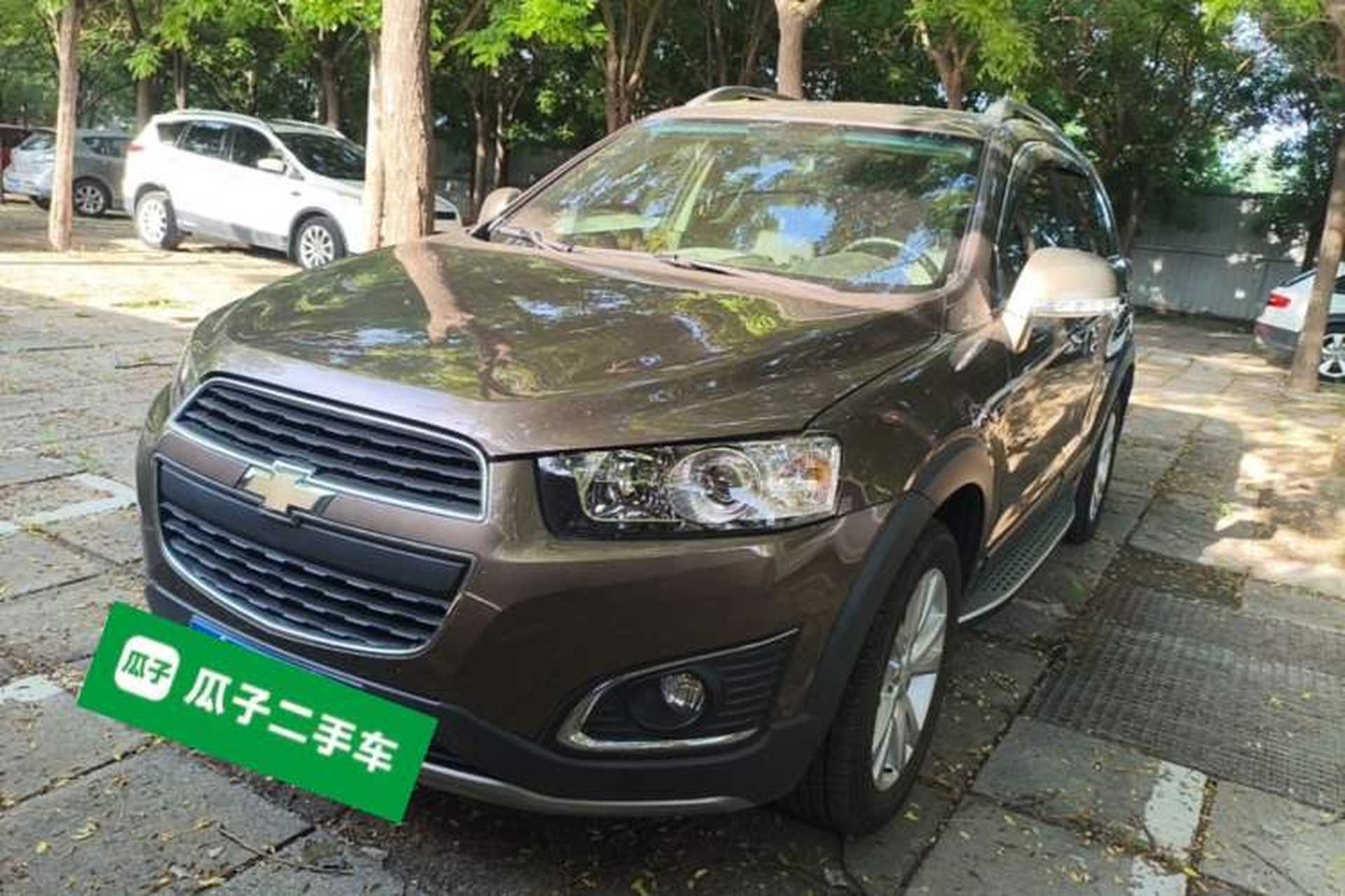 Used Chevrolet Captiva 2017 2.4L 4x4 Flagship Edition 7-Seater Front Left 45 Deg