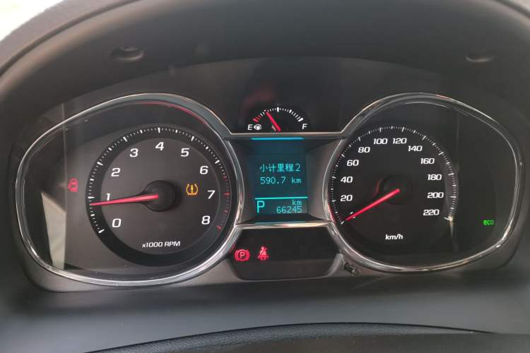 Used Chevrolet Captiva 2017 2.4L 4x4 Flagship Edition 7-Seater Instrument Cluster