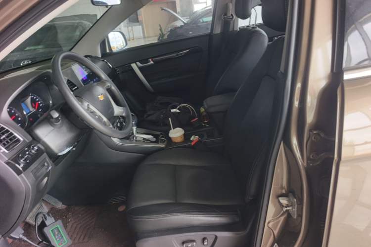 Used Chevrolet Captiva 2017 2.4L Two-Wheel Drive Luxury Edition 7 Seats Left Front Seat