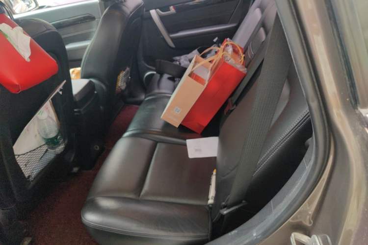 Used Chevrolet Captiva 2017 2.4L 4x4 Flagship Edition 7-Seater Left Rear Seat