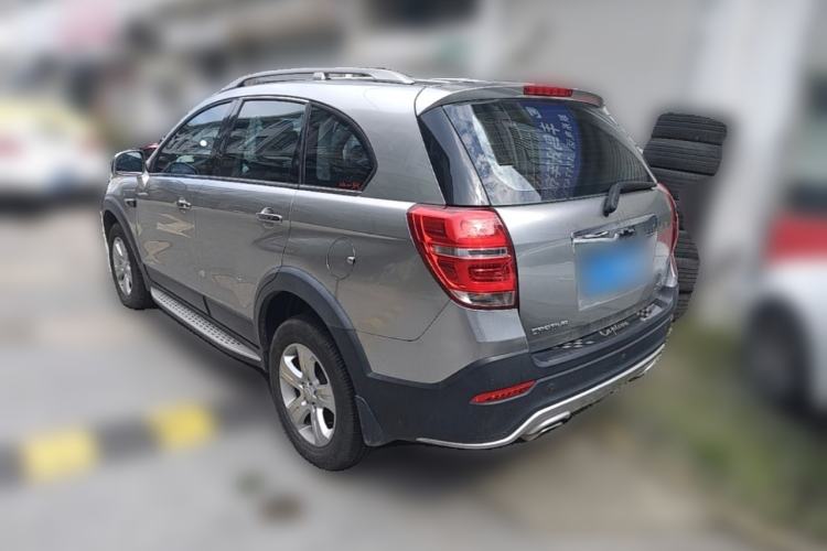 Used Chevrolet Captiva 2017 2.4L Two-Wheel Drive Luxury Edition 7 Seats Rear Left 45 Deg