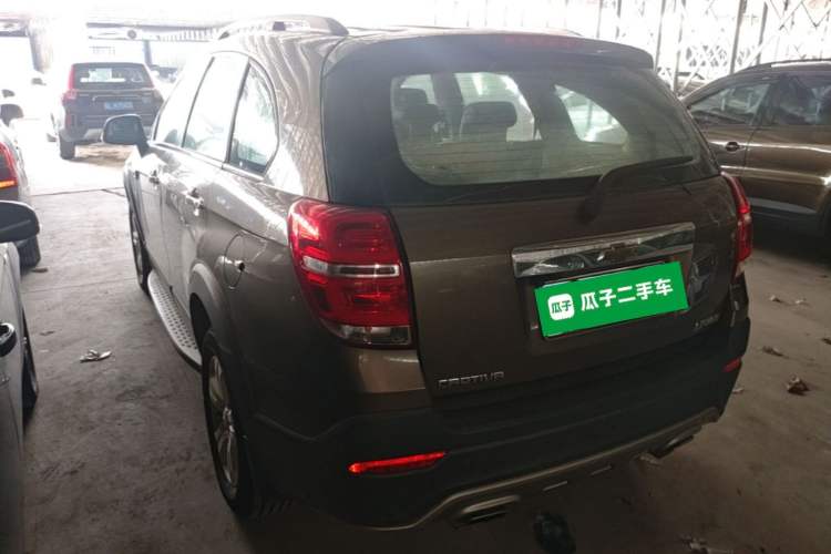 Used Chevrolet Captiva 2017 2.4L Two-Wheel Drive Luxury Edition 7 Seats Rear Left 45 Deg