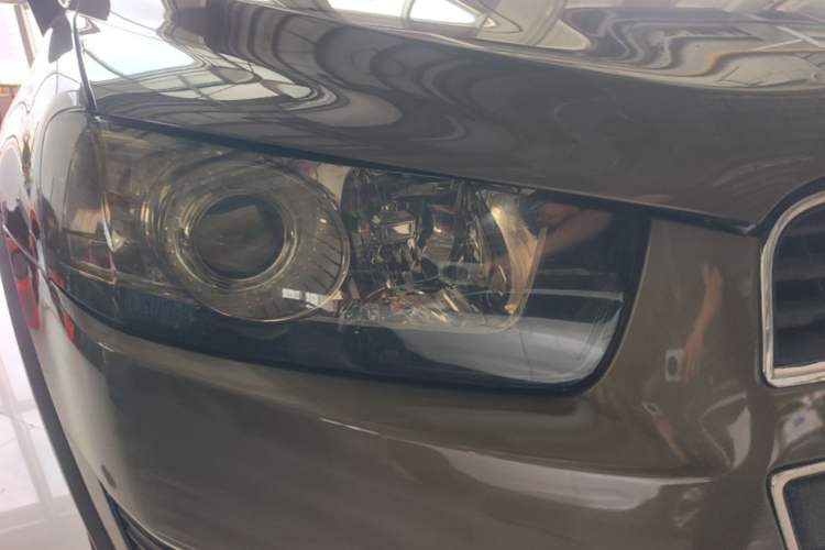 Used Chevrolet Captiva 2017 2.4L Two-Wheel Drive Luxury Edition 7 Seats Right Front Headlight