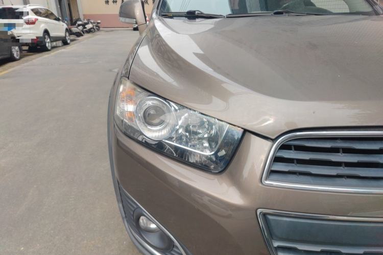 Used Chevrolet Captiva 2017 2.4L 4x4 Flagship Edition 7-Seater Right Front Headlight