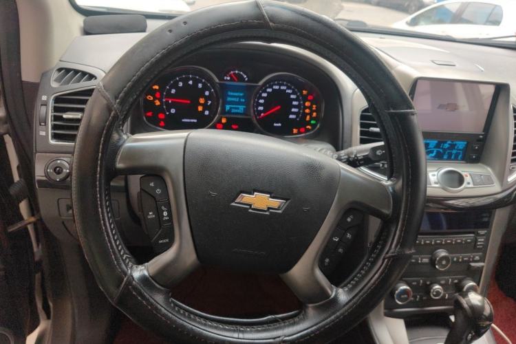 Used Chevrolet Captiva 2017 2.4L 4x4 Flagship Edition 7-Seater Steering Wheel