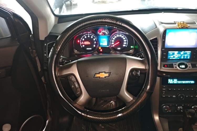Used Chevrolet Captiva 2017 2.4L Two-Wheel Drive Luxury Edition 7 Seats Steering Wheel