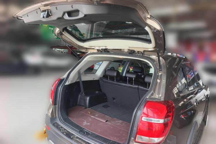Used Chevrolet Captiva 2017 2.4L Two-Wheel Drive Luxury Edition 7 Seats Trunk