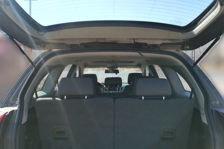Used Chevrolet Captiva 2017 2.4L 4x4 Flagship Edition 7-Seater Trunk