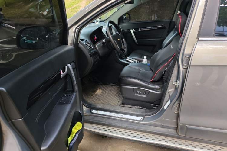 Used Chevrolet Captiva 2017 2.4L Two-Wheel Drive Luxury Edition 7 Seats Driver Seat