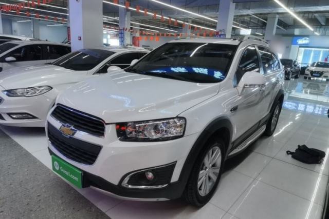 Used Chevrolet Captiva 2017 2.4L 4x4 Flagship Edition 7-Seater