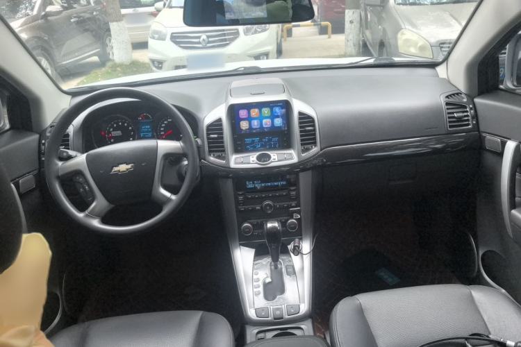 Used Chevrolet Captiva 2017 2.4L Two-Wheel Drive Luxury Edition 7 Seats Center Console