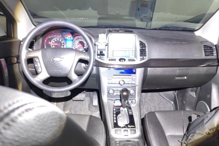 Used Chevrolet Captiva 2017 2.4L Two-Wheel Drive Luxury Edition 7 Seats Center Console