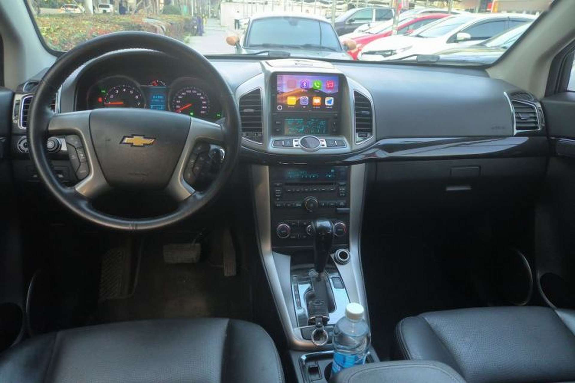 Used Chevrolet Captiva 2017 2.4L 4x4 Flagship Edition 7-Seater Center Console