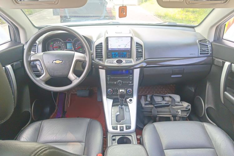 Used Chevrolet Captiva 2017 2.4L Two-Wheel Drive Luxury Edition 7 Seats Center Console