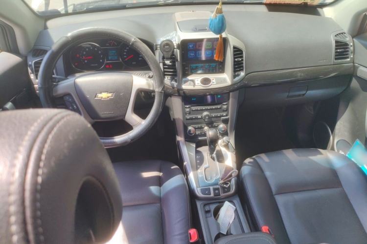 Used Chevrolet Captiva 2017 2.4L Two-Wheel Drive Luxury Edition 7 Seats Center Console