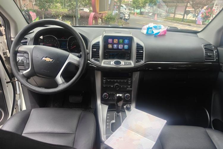 Used Chevrolet Captiva 2017 2.4L Two-Wheel Drive Luxury Edition 7 Seats Center Console