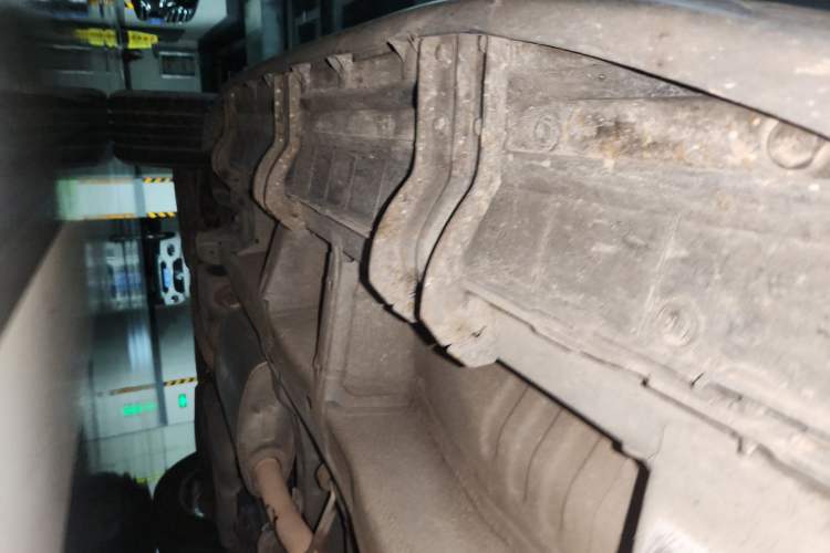 Used Chevrolet Captiva 2017 2.4L 4x4 Flagship Edition 7-Seater Chassis Front Right