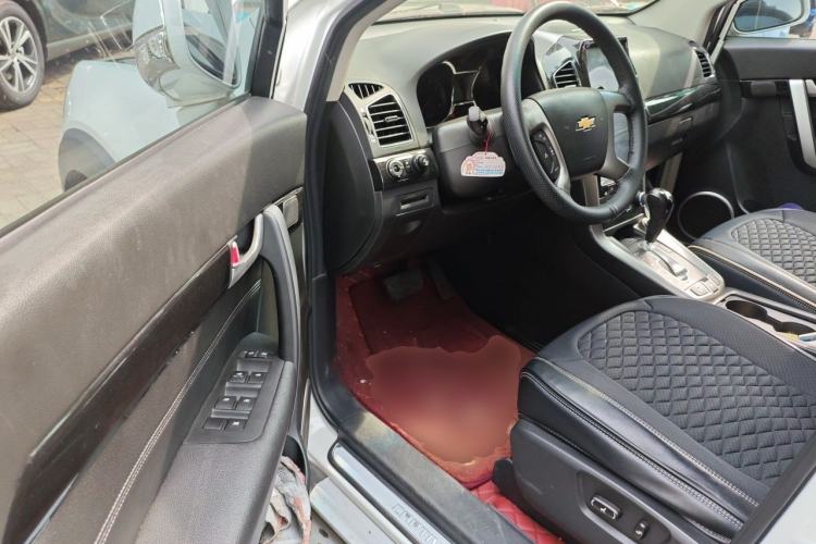 Used Chevrolet Captiva 2017 2.4L Two-Wheel Drive Luxury Edition 7 Seats Driver Seat