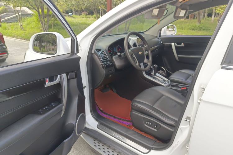 Used Chevrolet Captiva 2017 2.4L Two-Wheel Drive Luxury Edition 7 Seats Driver Seat