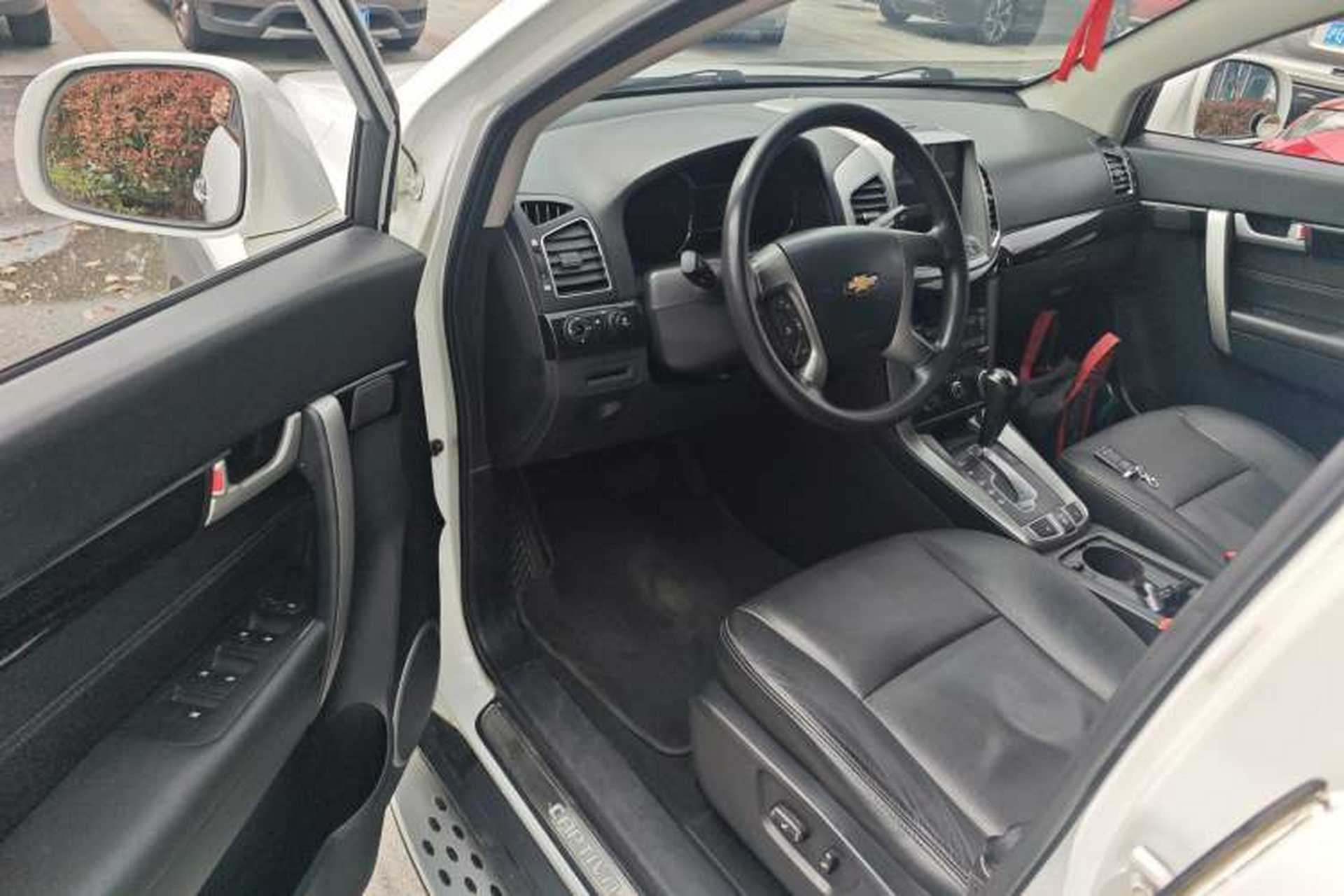 Used Chevrolet Captiva 2017 2.4L Two-Wheel Drive Luxury Edition 7 Seats Driver Seat