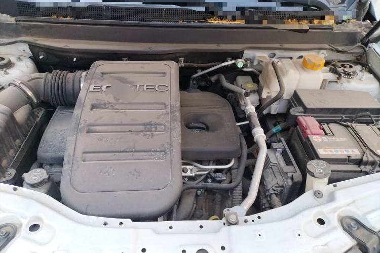 Used Chevrolet Captiva 2017 2.4L Two-Wheel Drive Luxury Edition 7 Seats Engine Bay