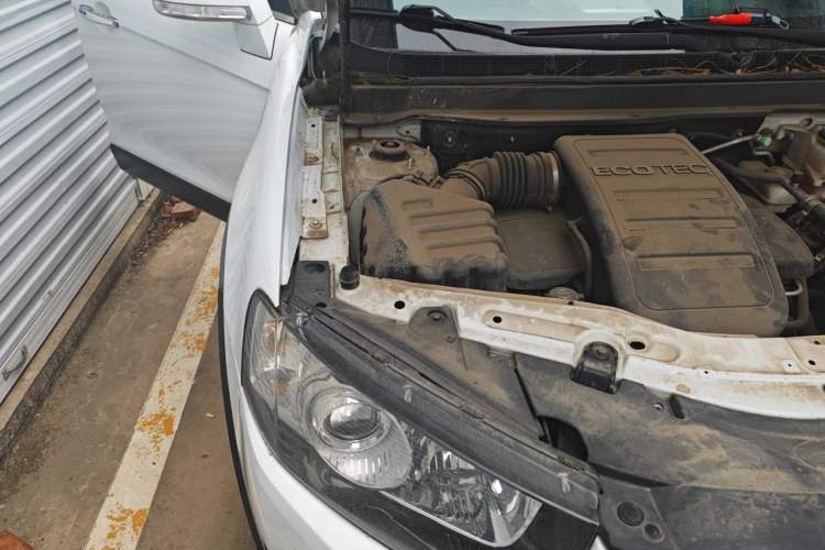 Used Chevrolet Captiva 2017 2.4L 4x4 Flagship Edition 7-Seater Engine Bay Right