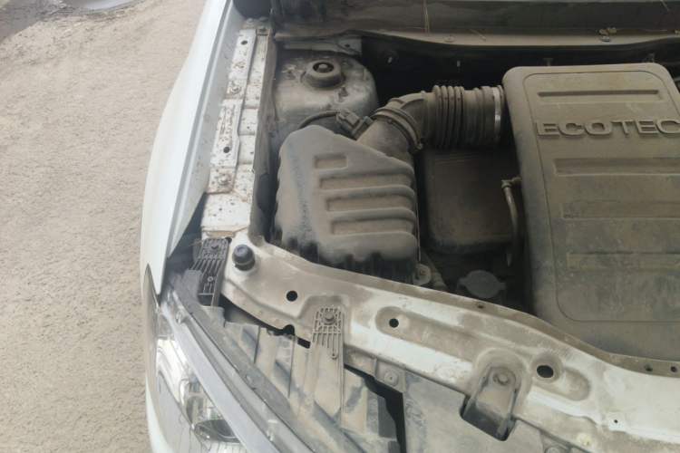 Used Chevrolet Captiva 2017 2.4L 4x4 Flagship Edition 7-Seater Engine Bay Right
