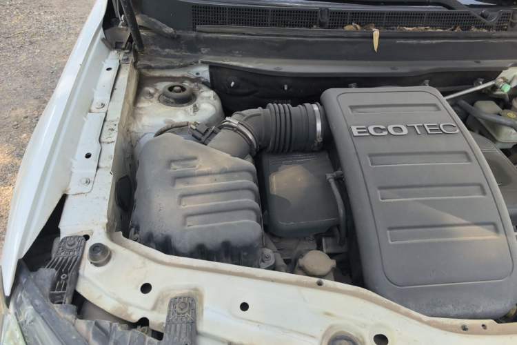 Used Chevrolet Captiva 2017 2.4L Two-Wheel Drive Urban Version 7 Seats Engine Bay Right