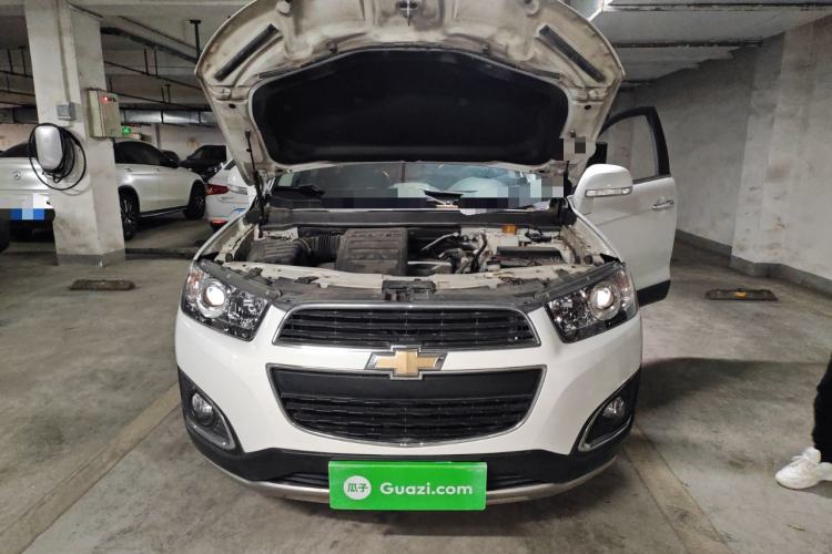Used Chevrolet Captiva 2017 2.4L Two-Wheel Drive Luxury Edition 7 Seats Engine Bay