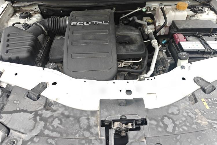 Used Chevrolet Captiva 2017 2.4L Two-Wheel Drive Luxury Edition 7 Seats Engine Bay