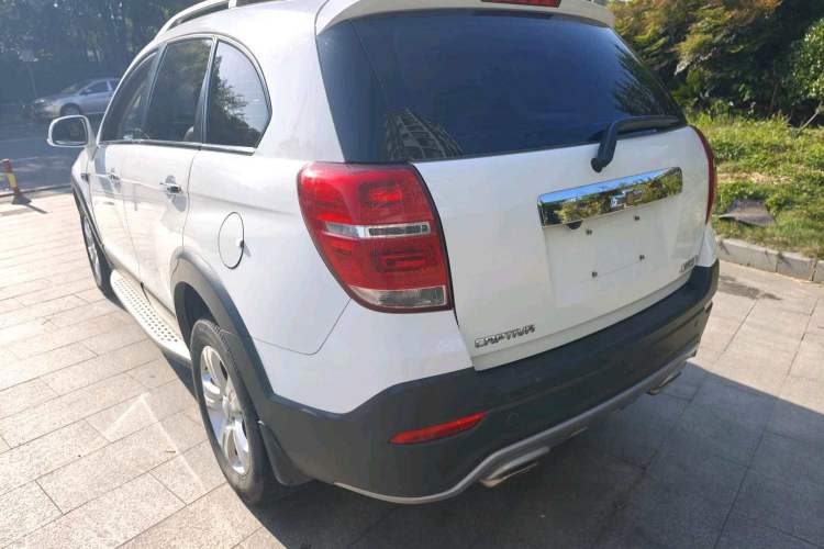 Used Chevrolet Captiva 2017 2.4L Two-Wheel Drive Luxury Edition 7 Seats Exterior 1
