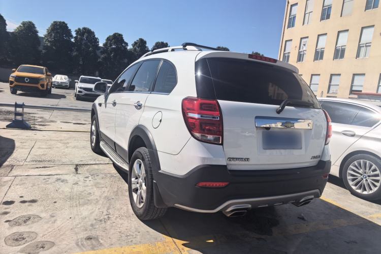Used Chevrolet Captiva 2017 2.4L Two-Wheel Drive Luxury Edition 7 Seats Exterior 1