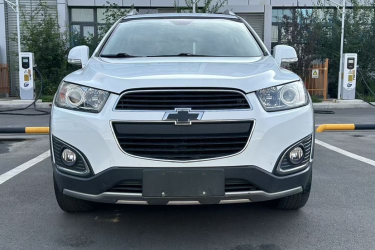 Used Chevrolet Captiva 2017 2.4L Two-Wheel Drive Luxury Edition 7 Seats Exterior 1