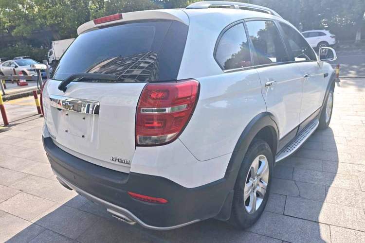 Used Chevrolet Captiva 2017 2.4L Two-Wheel Drive Luxury Edition 7 Seats Exterior 2