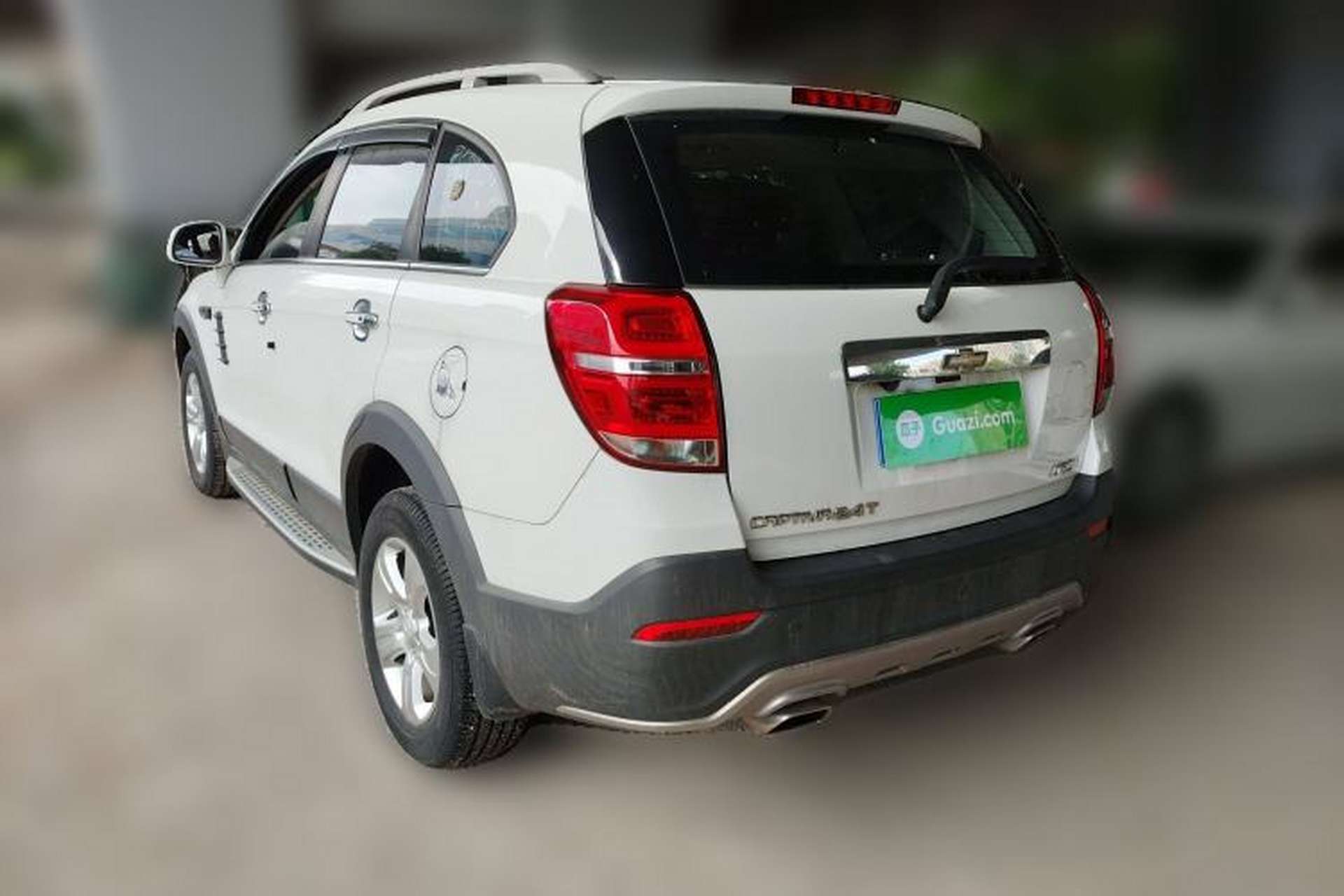Used Chevrolet Captiva 2017 2.4L Two-Wheel Drive Luxury Edition 7 Seats Exterior 3