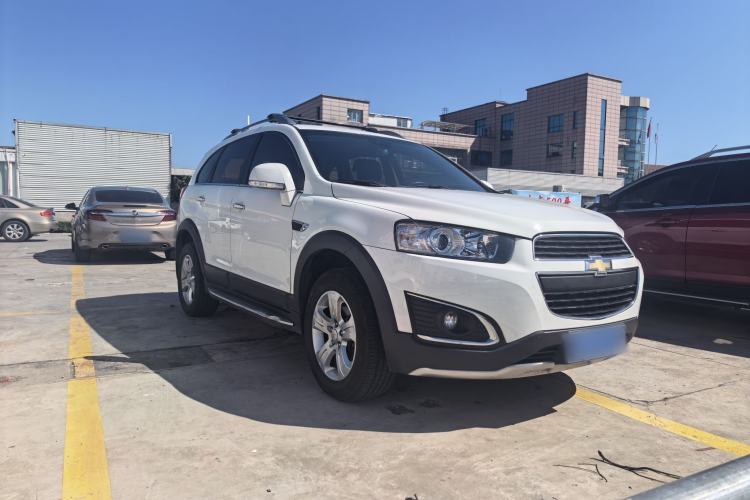 Used Chevrolet Captiva 2017 2.4L Two-Wheel Drive Luxury Edition 7 Seats Exterior 4