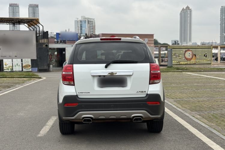 Used Chevrolet Captiva 2017 2.4L Two-Wheel Drive Luxury Edition 7 Seats Exterior 5