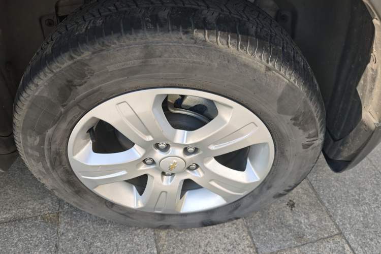 Used Chevrolet Captiva 2017 2.4L Two-Wheel Drive Luxury Edition 7 Seats Exterior 6