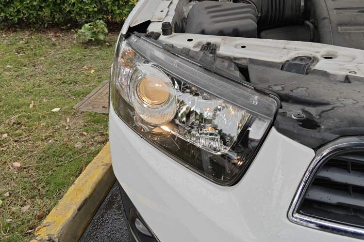 Used Chevrolet Captiva 2017 2.4L 4x4 Flagship Edition 7-Seater Exterior 6