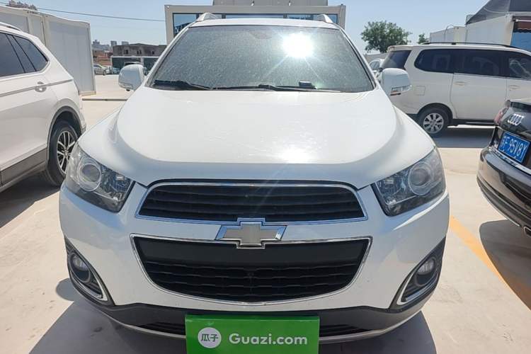 Used Chevrolet Captiva 2017 2.4L 4x4 Flagship Edition 7-Seater Front