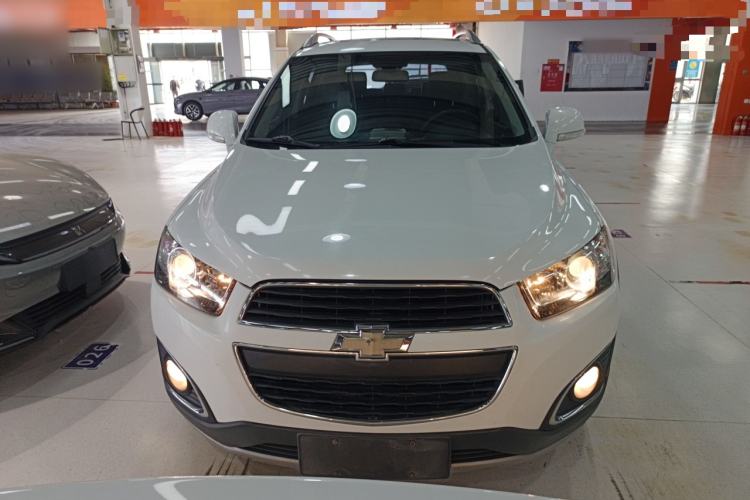 Used Chevrolet Captiva 2017 2.4L 4x4 Flagship Edition 7-Seater Front