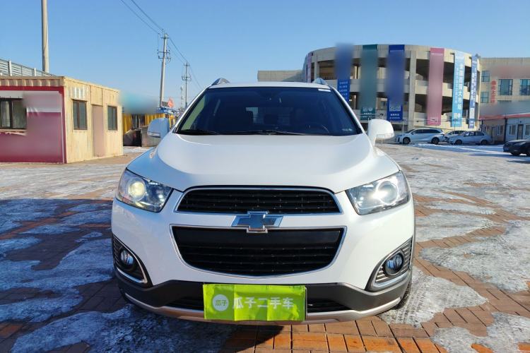 Used Chevrolet Captiva 2017 2.4L 4x4 Flagship Edition 7-Seater Front