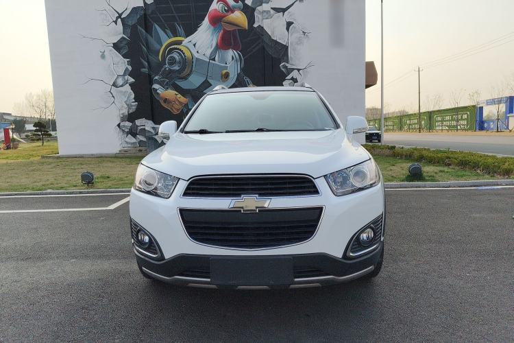 Used Chevrolet Captiva 2017 2.4L 4x4 Flagship Edition 7-Seater Front