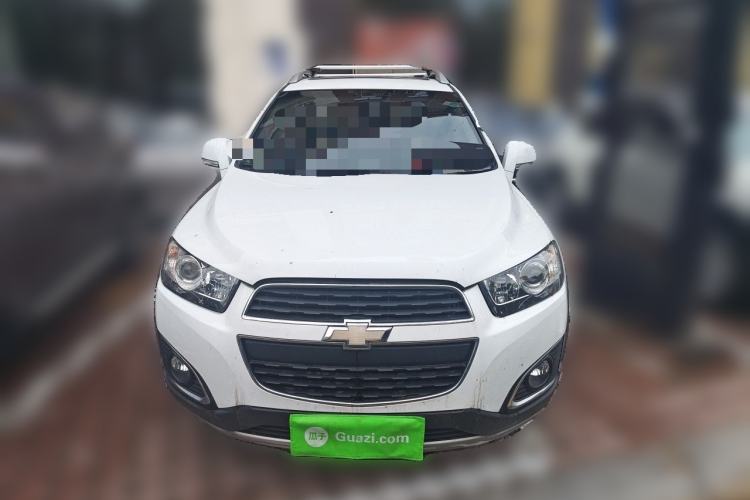 Used Chevrolet Captiva 2017 2.4L 4x4 Flagship Edition 7-Seater Front